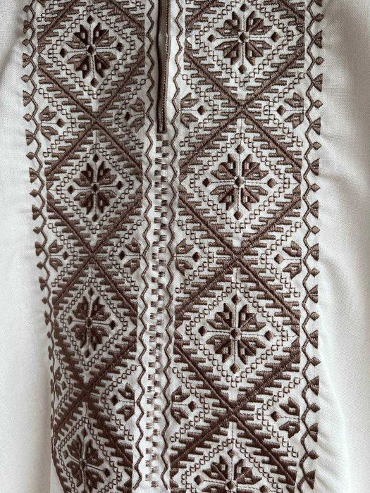 Мужская вышитая рубашка вышиванка льняная с длинным рукавом