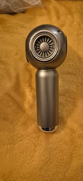 Odkurzacz samochodowy