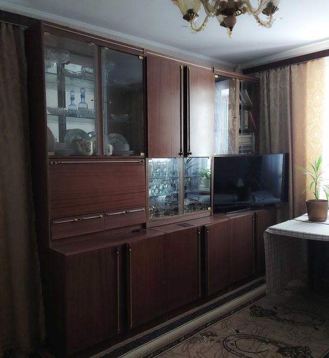 Шафа сервант стінка