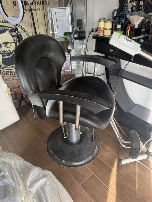 Cadeira de barbeiro usada!