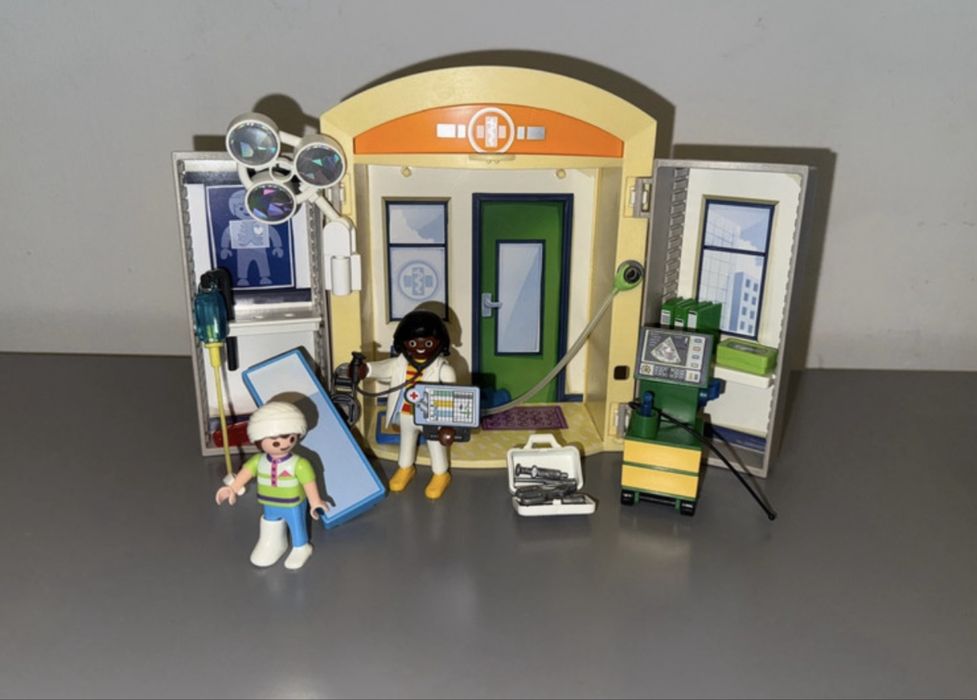 Szpital box playmobil 9110