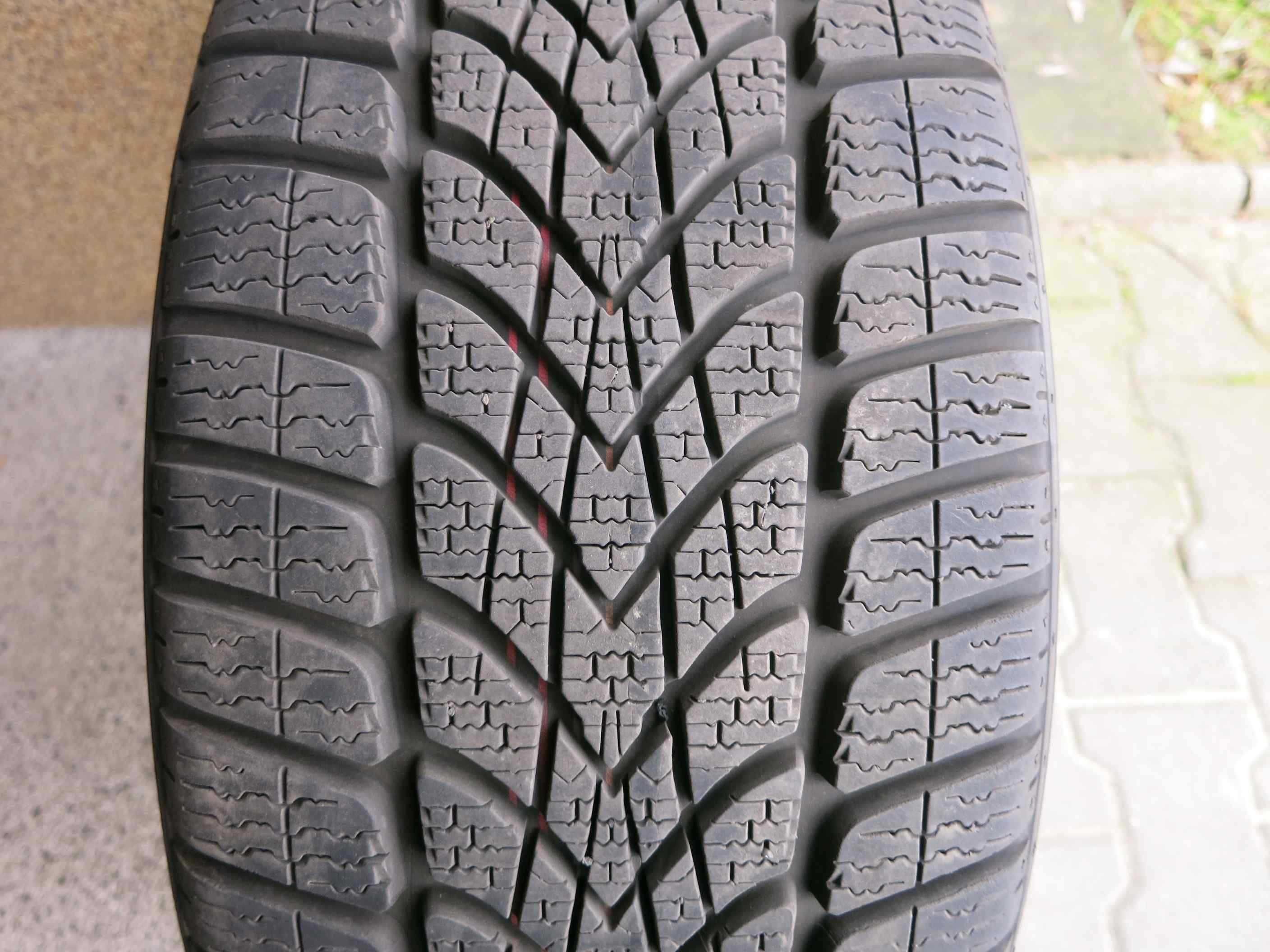 Zimowe DUNLOPY 205/45 R17 88V, jak nowe 2022 zakup prod 9-2021