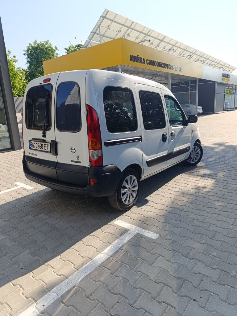 Продам Нісан кубістар