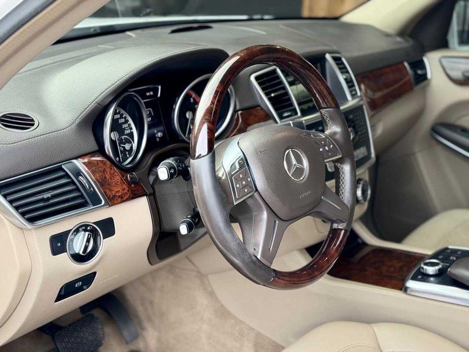 Продам  Mercedes-Benz GL-Class 2013. Можна в розстрочку, під викуп.