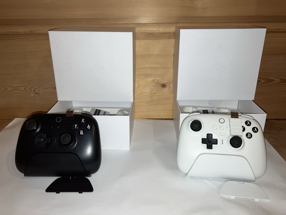 Pad 8bitDo ultimate kolor biały
