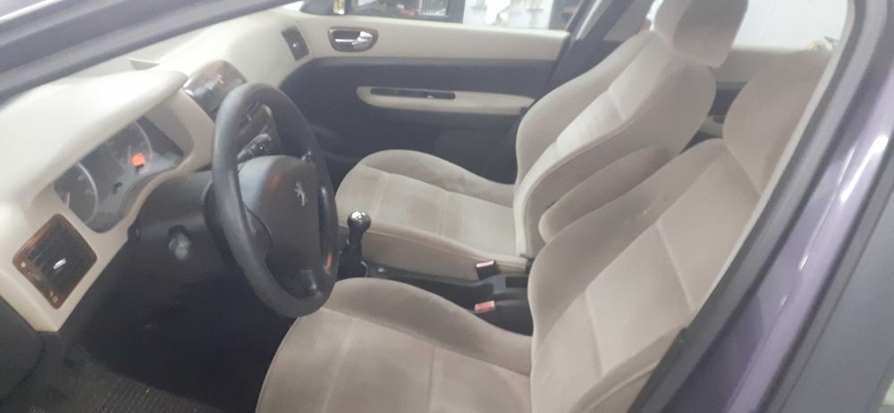 peugeot 307 1.6b zderzak skrzynia lampa tłumik części KKGC
