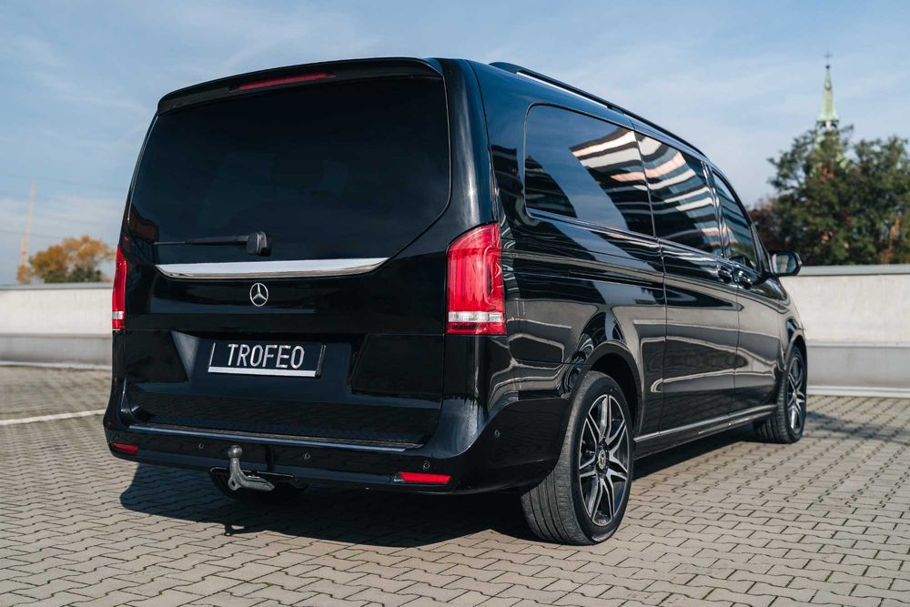Wynajem Mercedes V klasa 300d Extra Long - wypożyczalnia samochodów