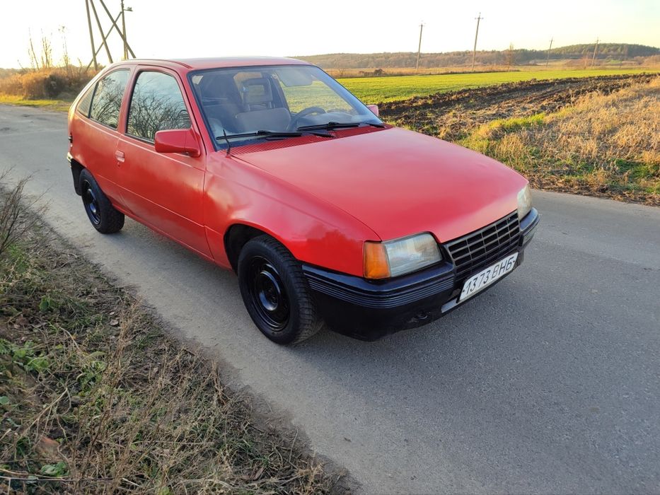 Продам Опель кадет 1.6 в доброму стані