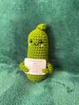 Emotional Support Pickle – Kieszonkowy Ogórek Przytulasek