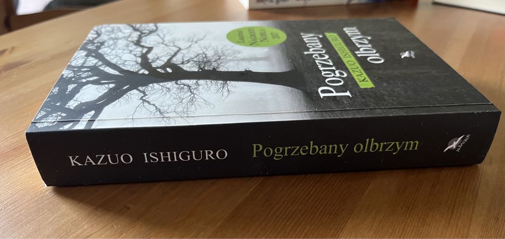 Kazuo Ishiguro Pogrzebany olbrzym