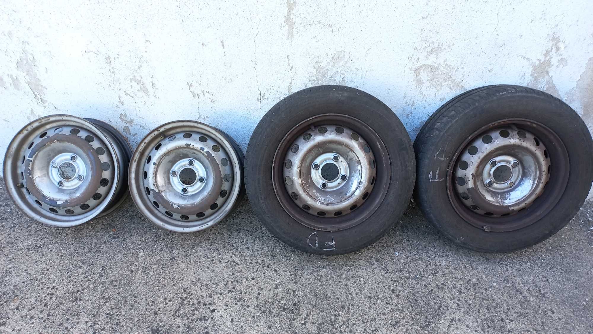 Jantes ferro originais 14" Renault (ou outros de furação 4x100)