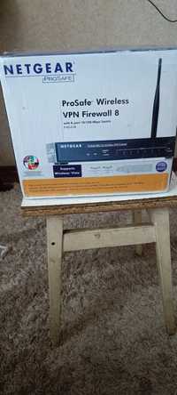 Межсетевой экран ProSafe™ Wireless VPN 8