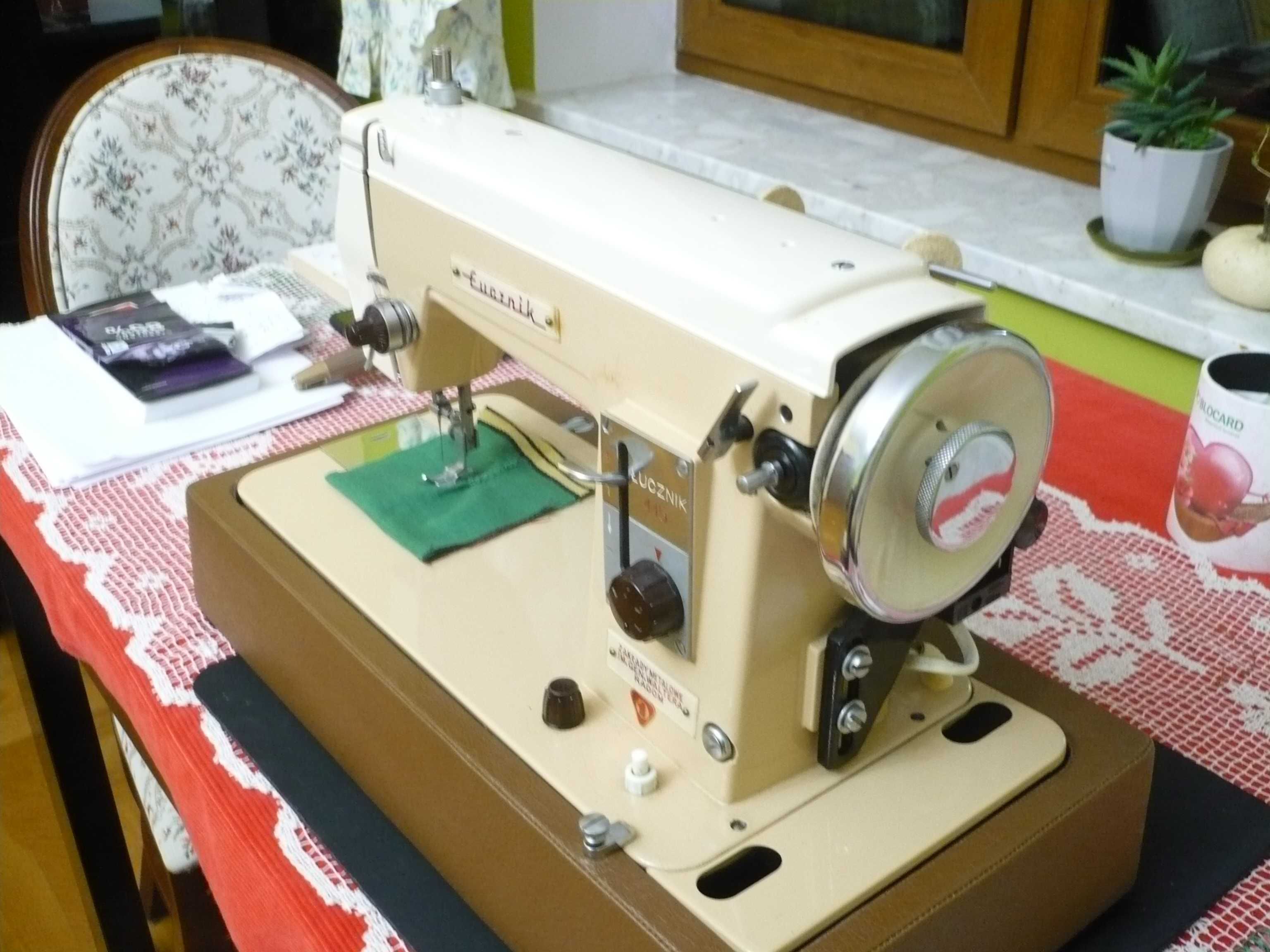 Maszyna do szycia ŁUCZNIK 415