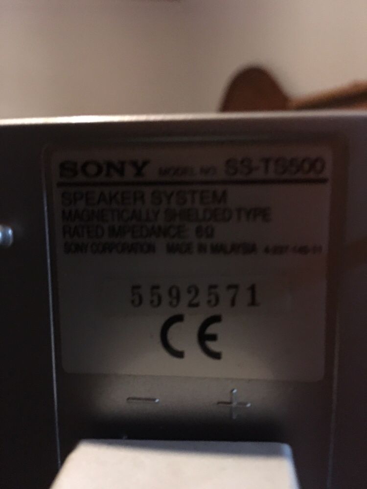 Subwoofer e coluna com apoio extensível Sony