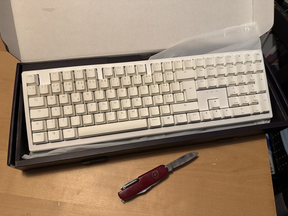 Teclado Gaming Branco RGB DUCK Zero 6108