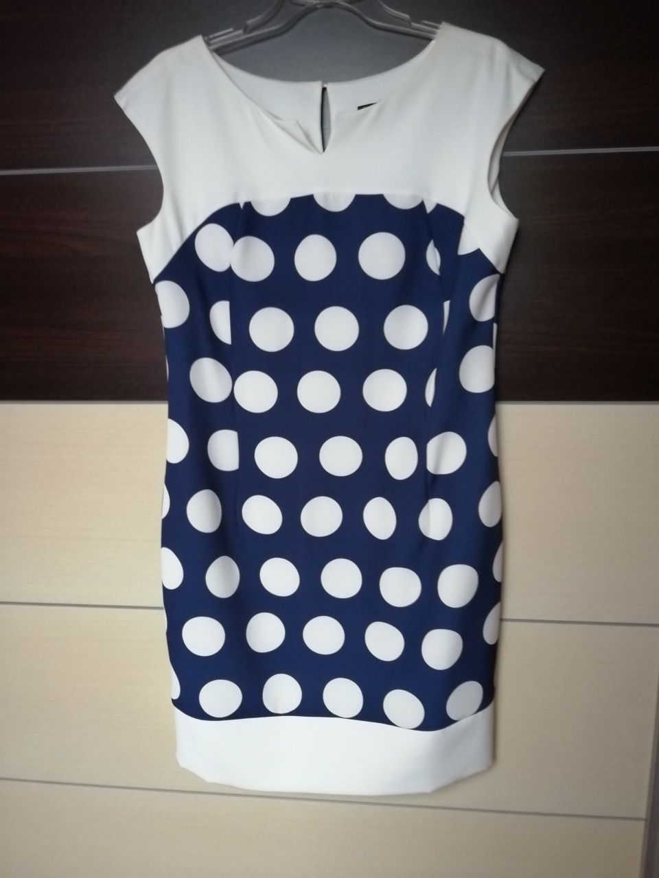 Sukienka w grochy XL