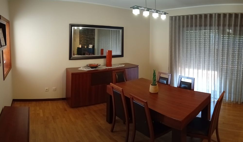 Sala de jantar completa