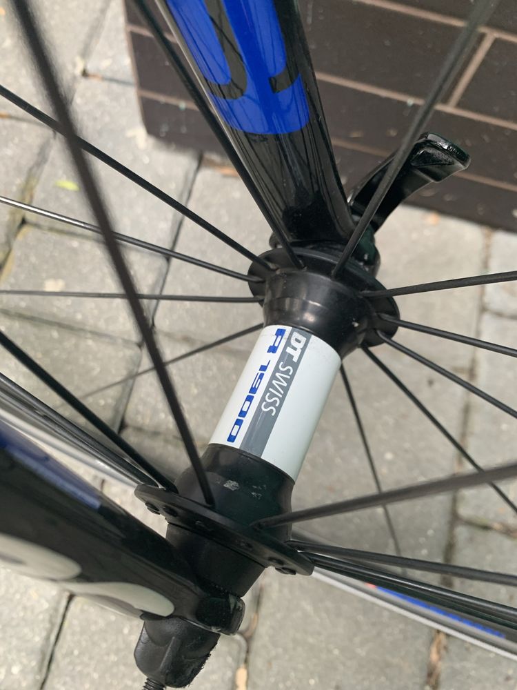 Rower szosowy Corratec Cross 28 Ultegra NCX Look Schwalbe Marathon