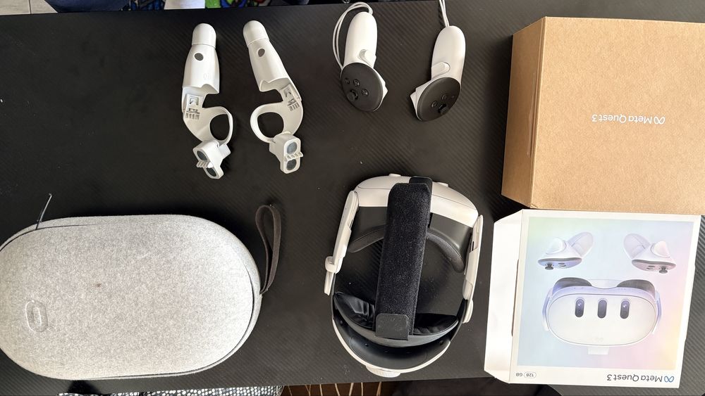 Meta Quest 3 128 GB + BoboVR M3 Mini + etui – stan idealny, komplet
