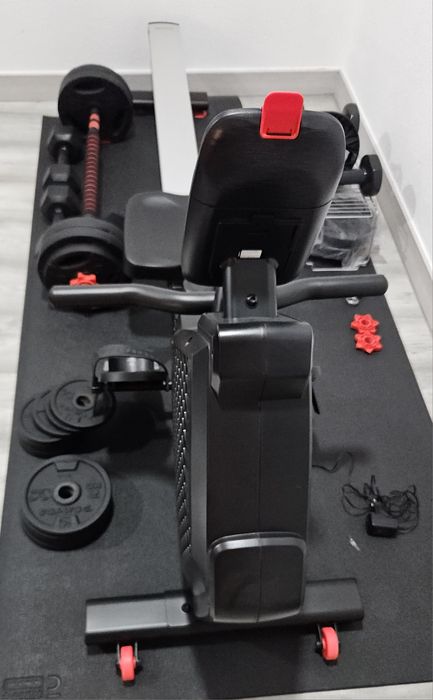 Máquina de Remo e Spinning Bike
