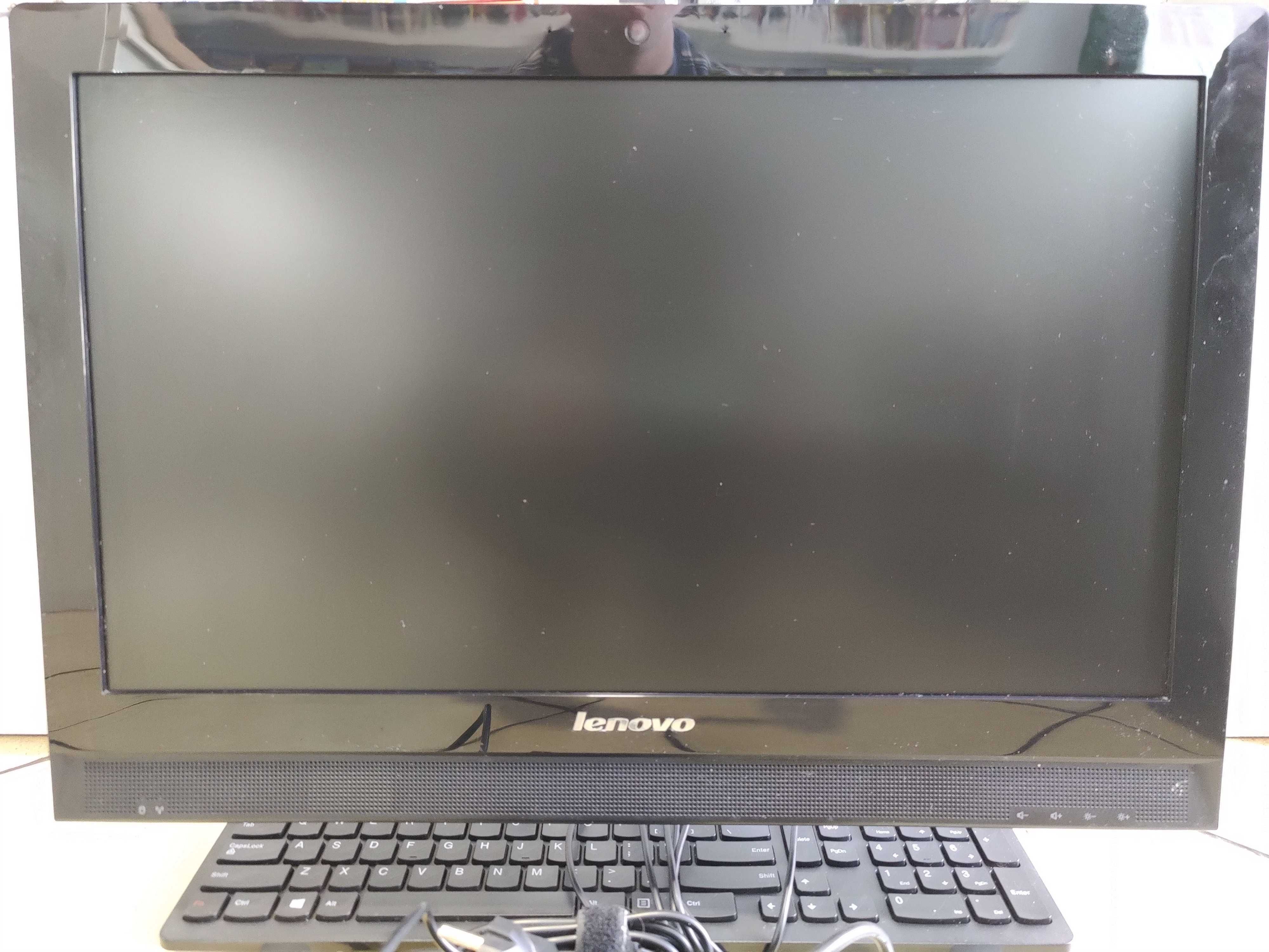 Komputer AIO Lenovo C460 All-in-One 240GB + nowy SSD