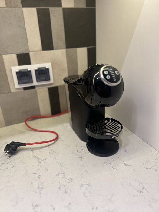 Ekspres na kapsułki Nescafé Dolce Gusto Genio S Plus