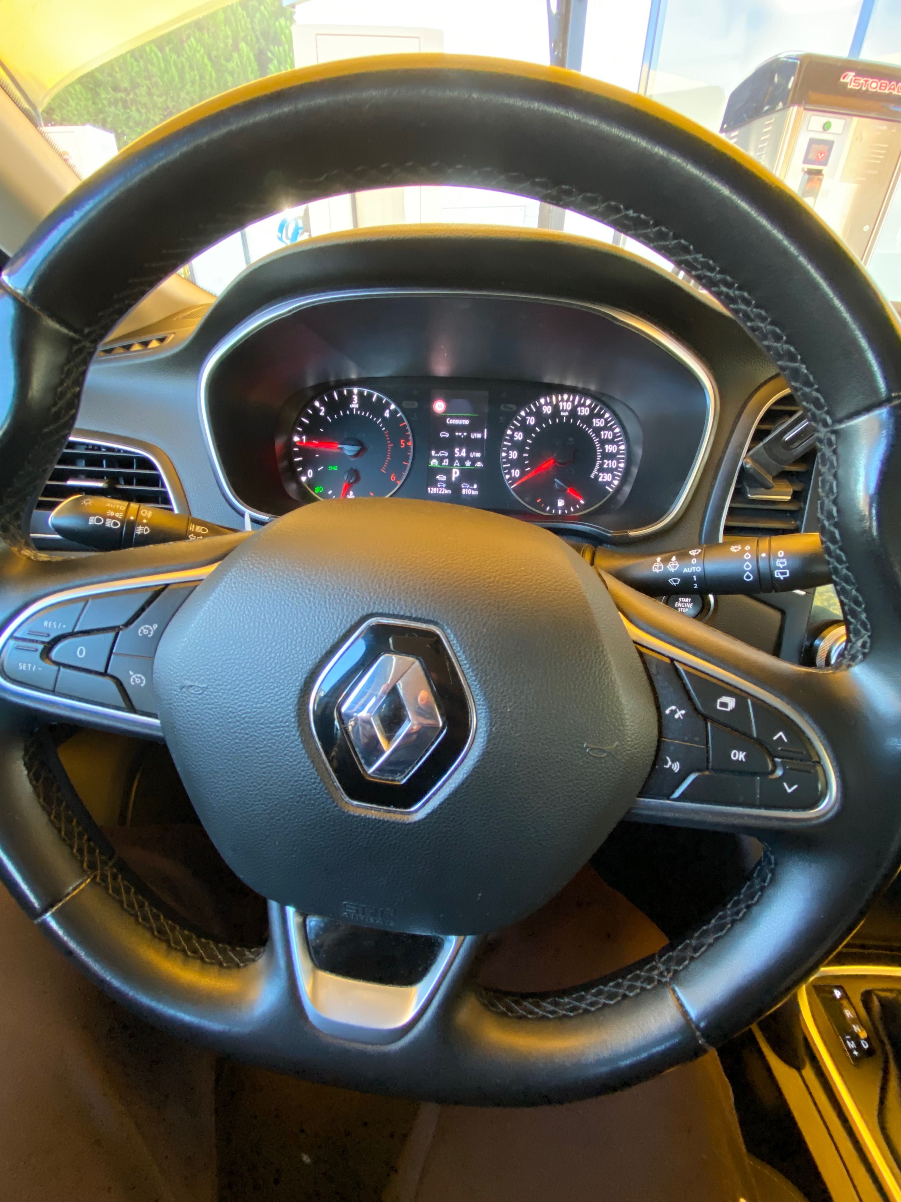 Renault MEGANE 1.5 Blue DCI Limited impecável