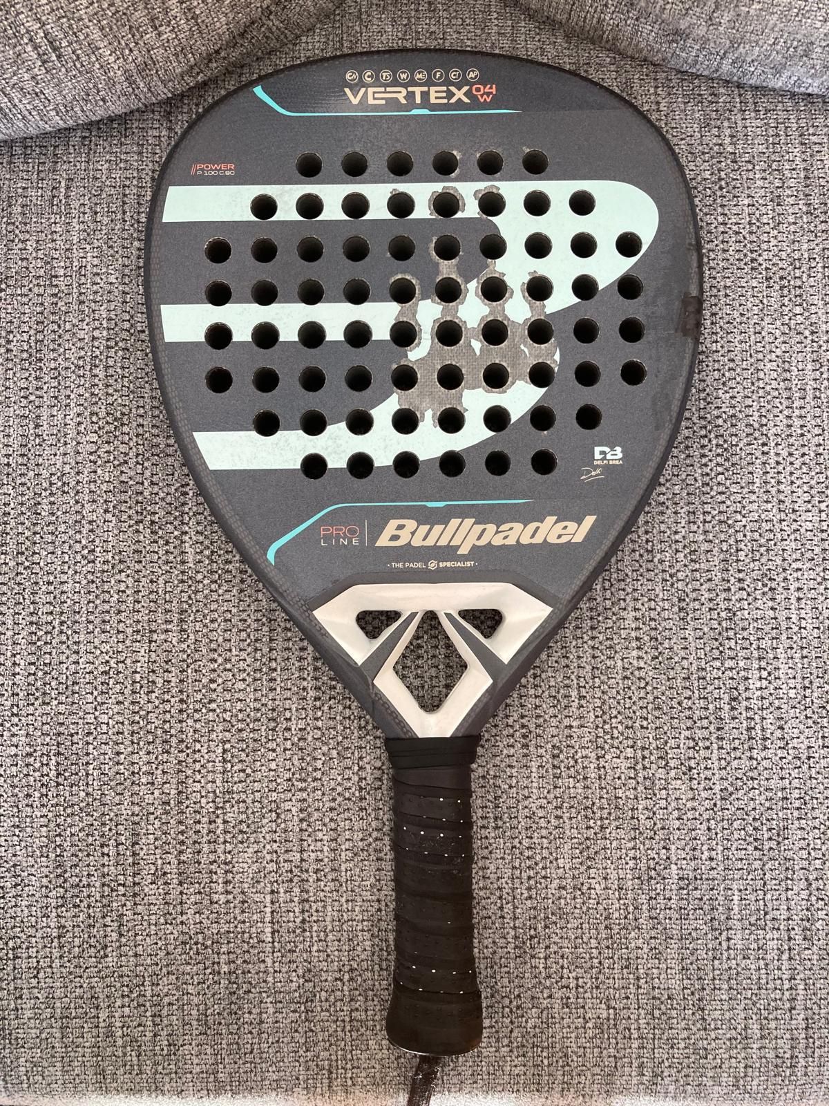 Raquete Bullpadel Vertex 04w recondicionada