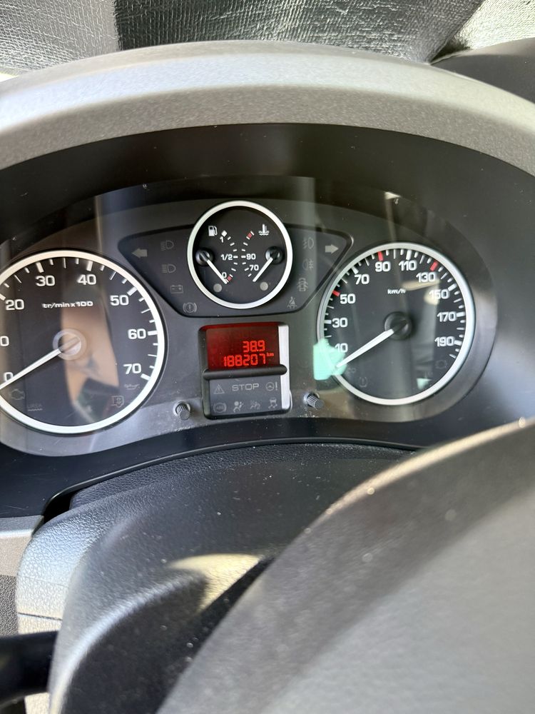 Citroen berlingo 1,6 hdi 120km rok 2015r 6 skrzynia
