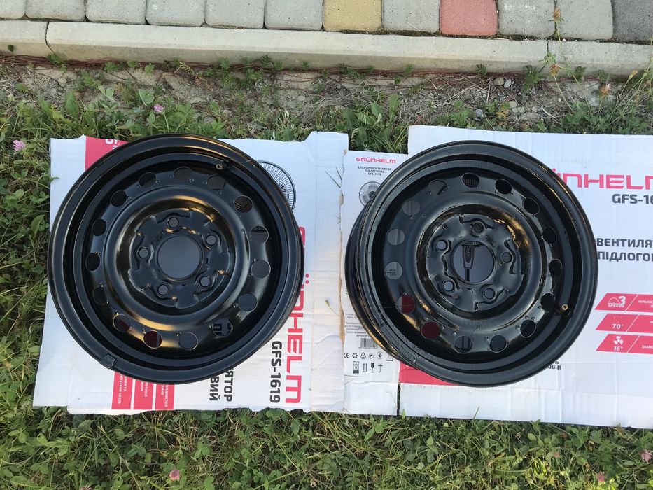 Металеві сталеві диски r15  5х110  ЦО 65