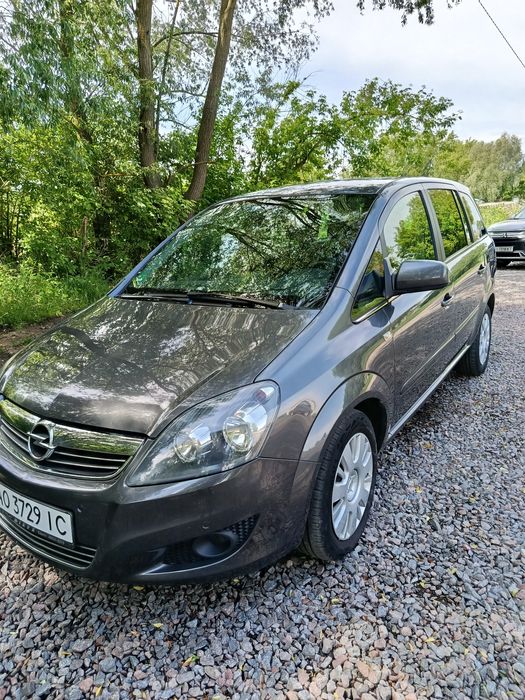 Продається opel zafira b в ідеальному стані пригнана з Германії