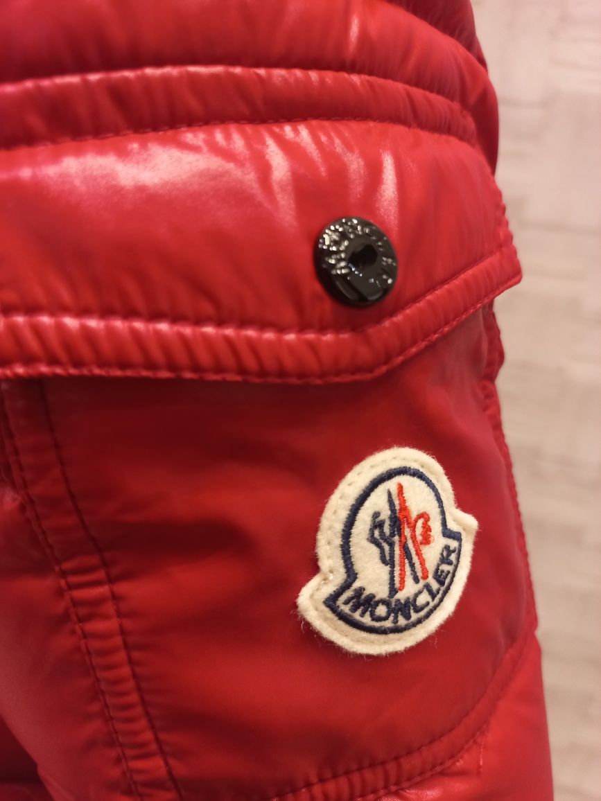 Nowa kurtka Moncler