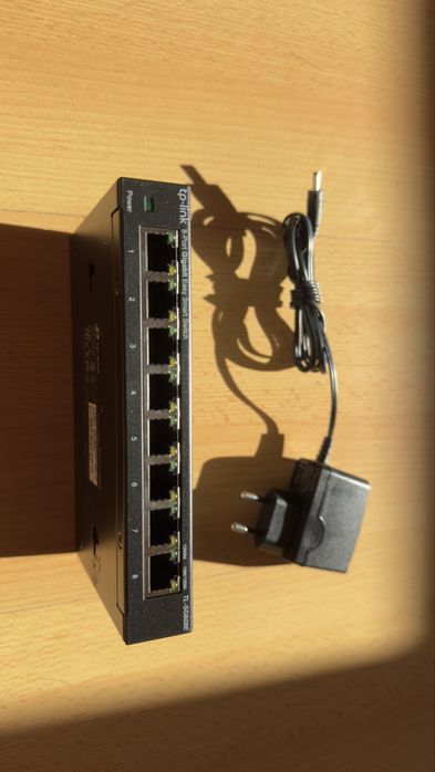Switch 8-port Gigabit TP-Link TL-SG608E