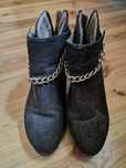 Damskie buty zamszowe
