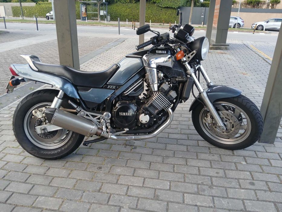Yamaha FZX 750 cm3 isenta