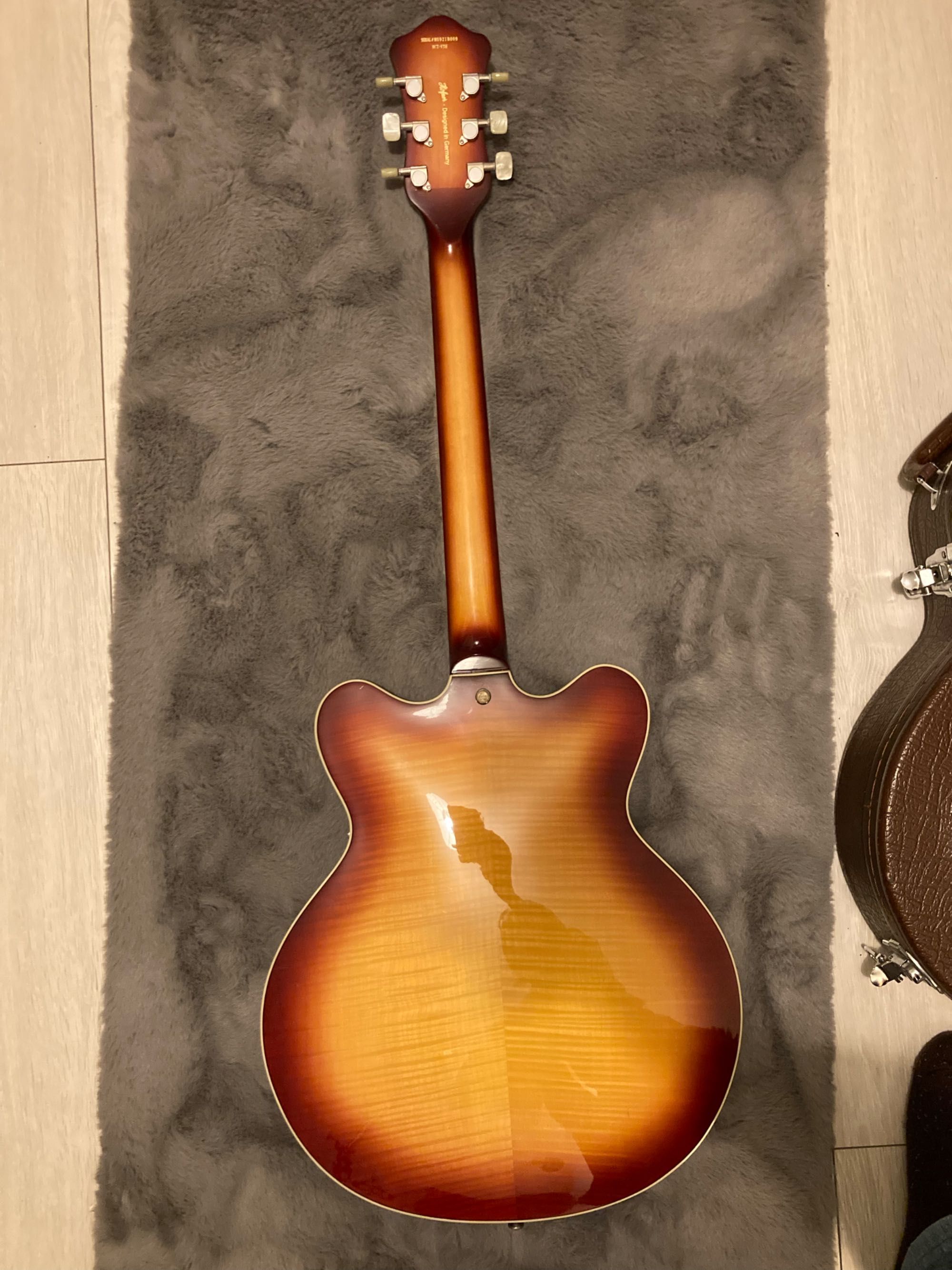 Gitara elektryczna Hofner Verythin Standard - CT
