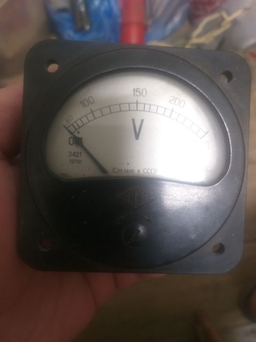 Продам  вольтметер