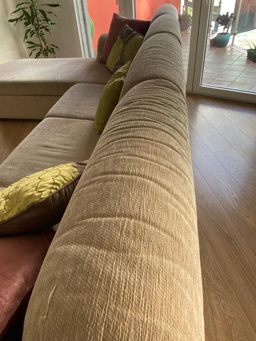 Sofa chaise long 4 lugares creme