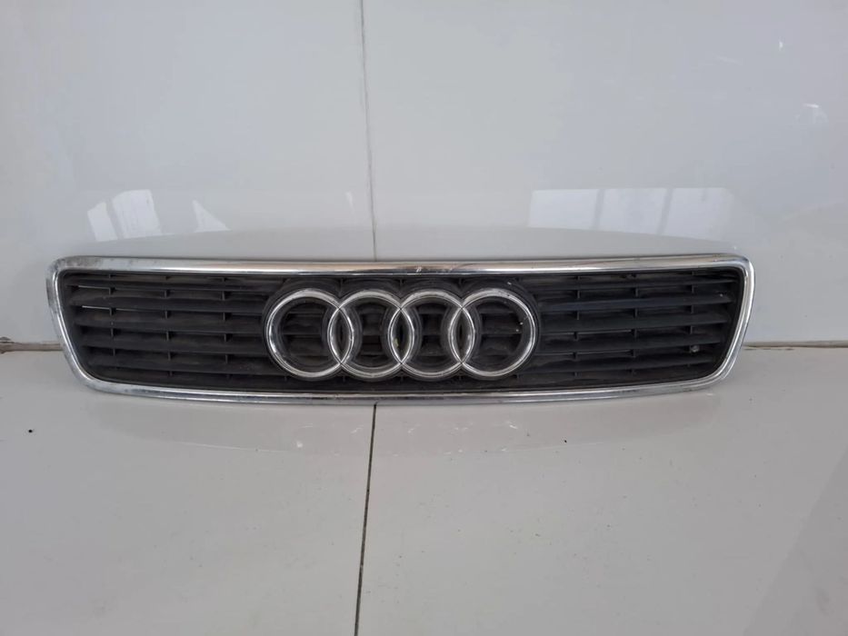 GRILL PRZEDNI PRZÓD AUDI A4 B5 ATRAPA MASKI