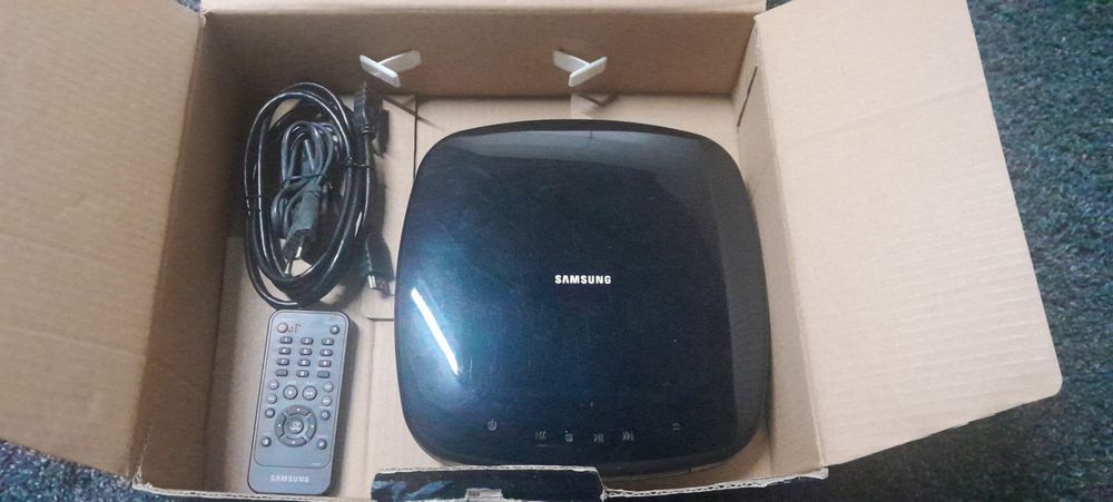 Samsung dvd em caixa