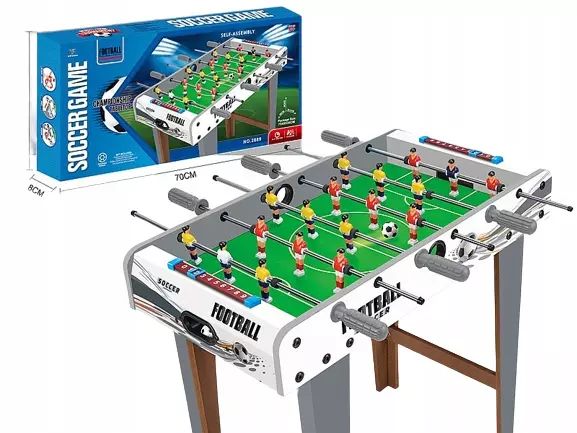 Stół drewniany do gry w piłkarzyki. Adar