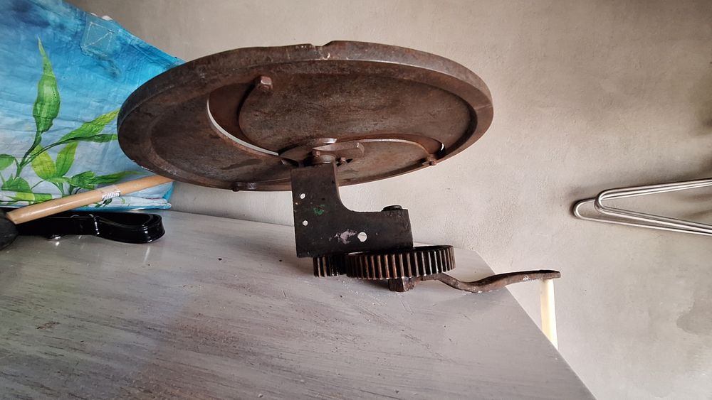 Szatkownica do kapusty na korbę