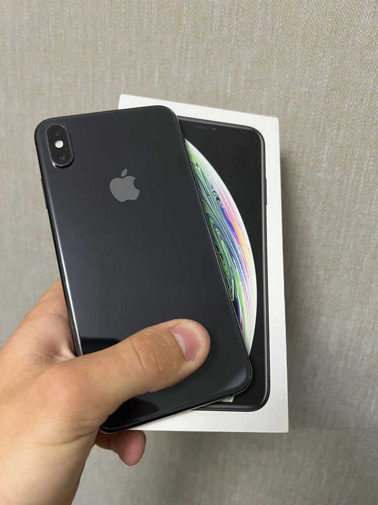 Айфон xs max на 64 ГБ