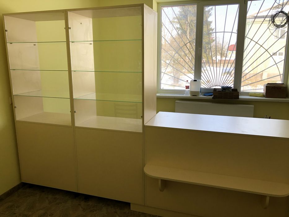 Продам вітрини/меблі у магазин