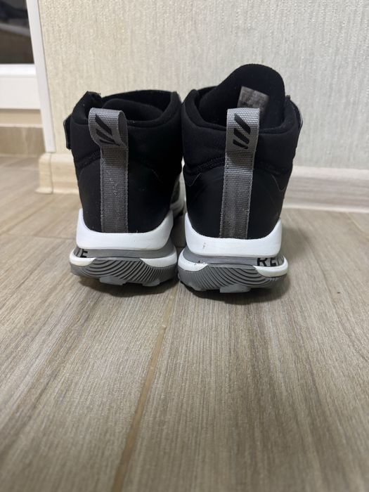 Ботінки Adidas чоботи , сапоги