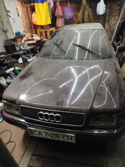 Ауді 80  авант 2.6л. 1993 рік.