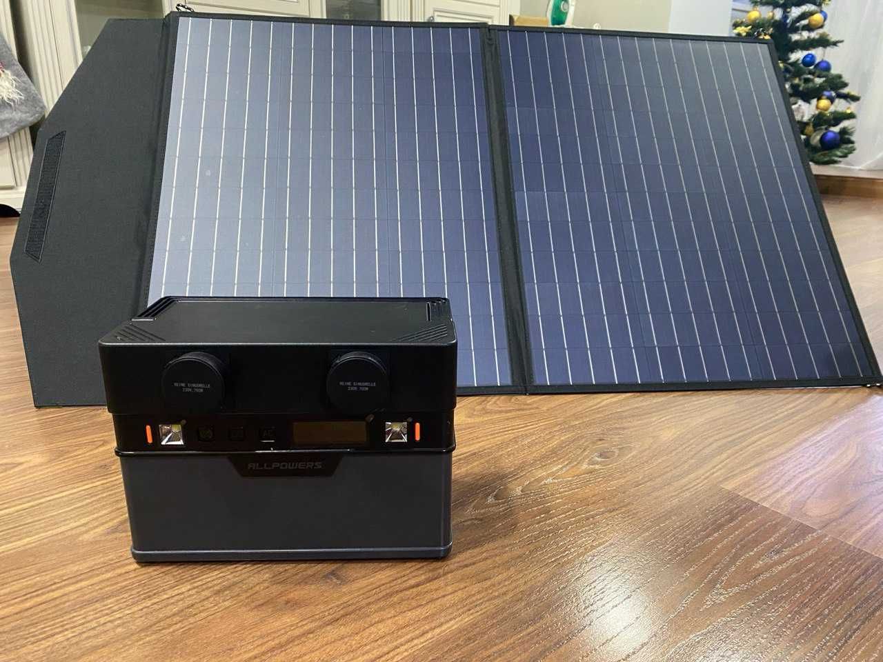 Портативна зарядна станція 700W з сонячними панелями потужністю 100W