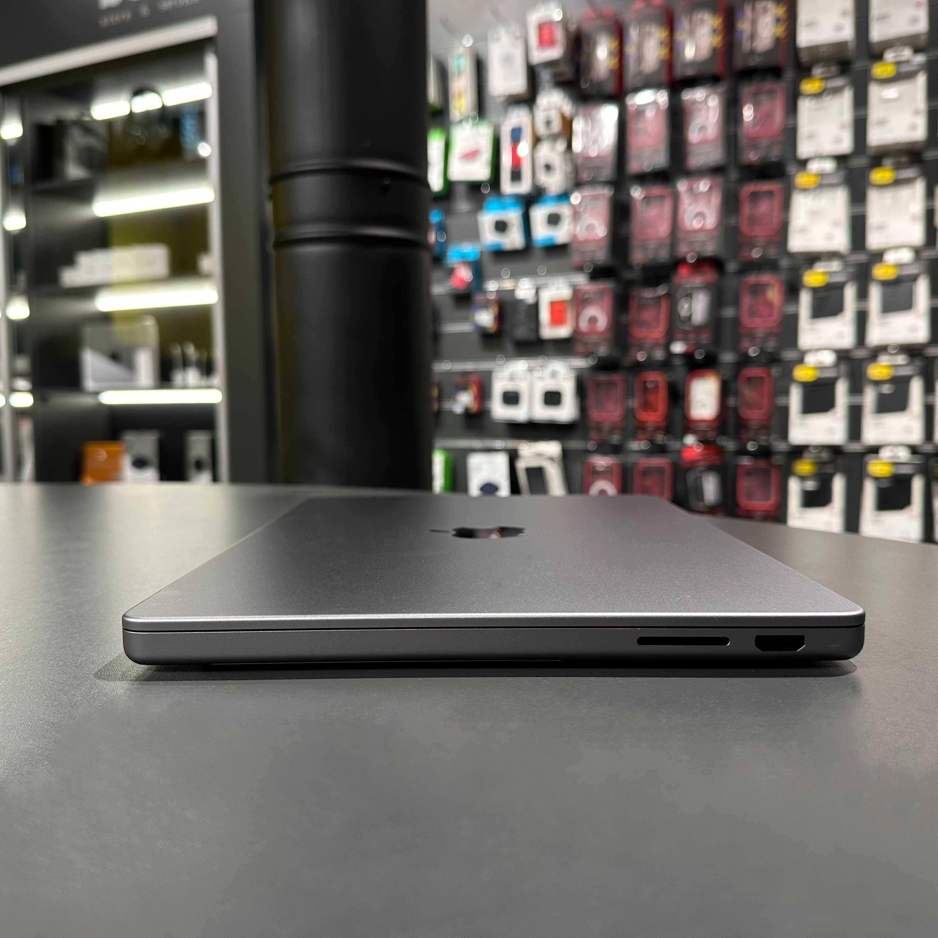 MacBook Pro 14" 2023 M2 Pro 16GB RAM 512Gb SSD АКЦІЯ!