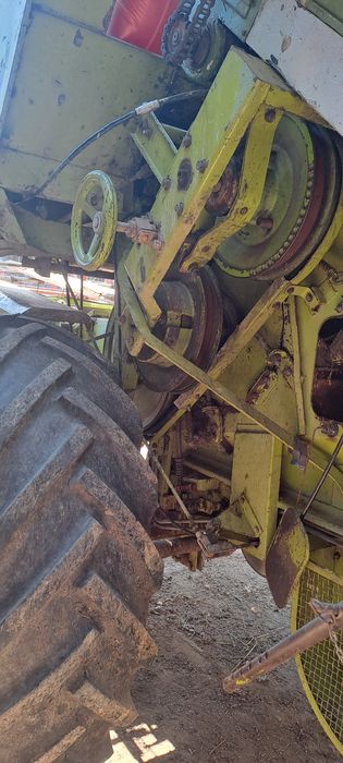 Комбайн claas CLAAS