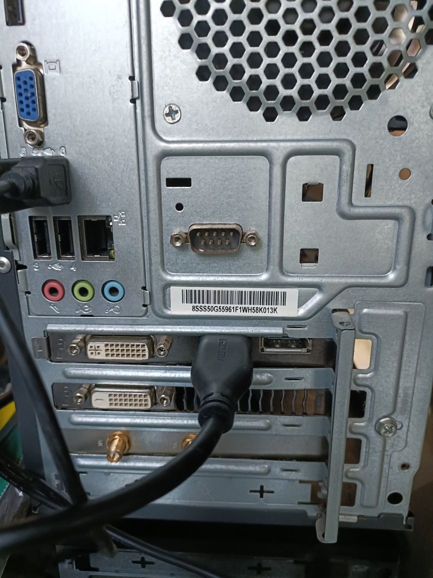 Computador Lenovo completo c/ 2 monitores 24"